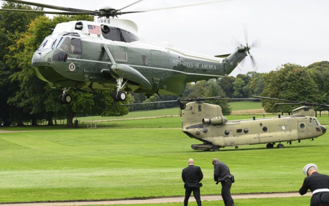 Trampın helikopteri Londonda təcili eniş edib