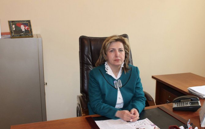 Məktəbdə pul yığdığı iddia edilən direktor vəzifəsindən azad olunub