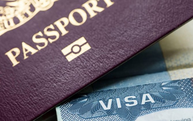 Tramp yüksək ixtisaslı vizaların qiymətini qaldırdı