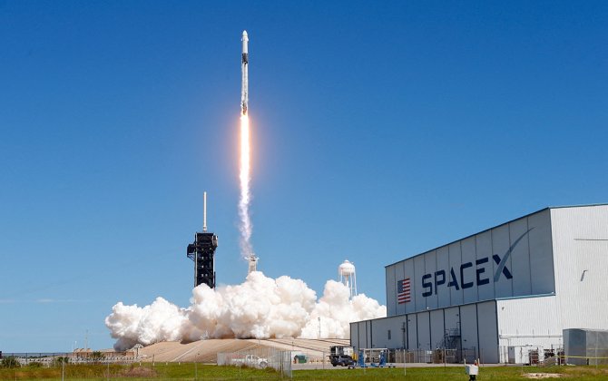 SpaceX запустила ракету Falcon 9 со спутниками для нужд разведки США