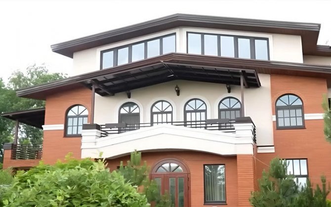 Müğənninin bağ evindən 20-30 min manatlıq qızılları oğurlandı - VİDEO