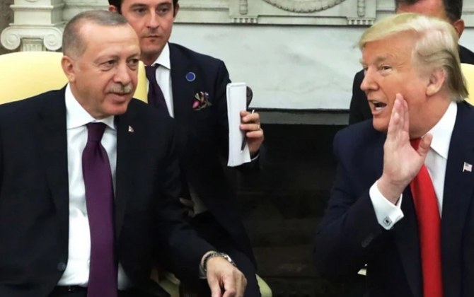 Tramp Ərdoğanla görüşdə Ermənistan-Azərbaycan arasında sülh prosesinə verdiyi töhfələrə toxunub