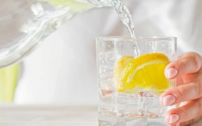 Gündəlik limonlu suyun 8 gözlənilməz faydası