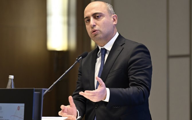 Nazir məktəblərdə pul yığılması hallarına münasibət bildirib