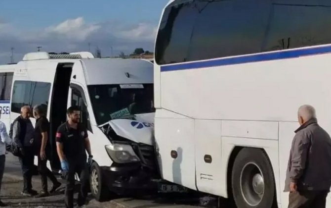 Türkiyədə ağır yol qəzası nəticəsində doqquz nəfər yaralanıb