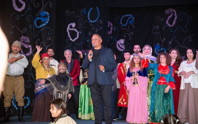 Bakı Uşaq və Gənclər Teatrında yeni mövsümün açılışı olub