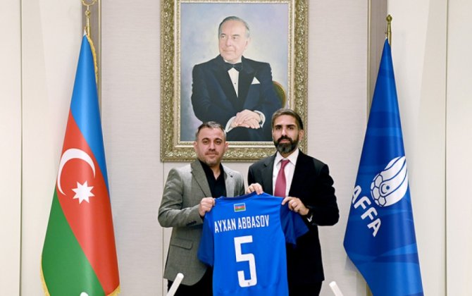 Ayxan Abbasov Azərbaycan millisinin baş məşqçisi təyin olundu