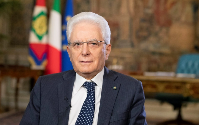 Prezident Mattarella: 