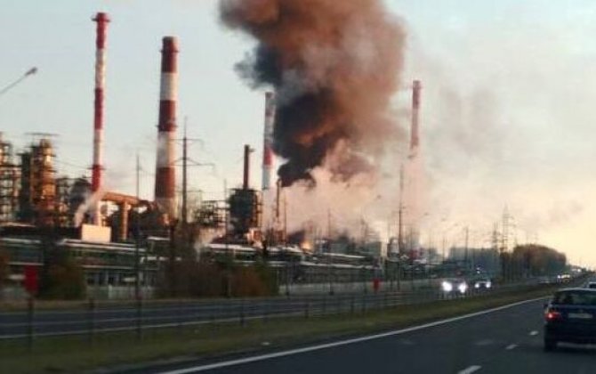 Пожар в одном из крупнейших НПЗ России