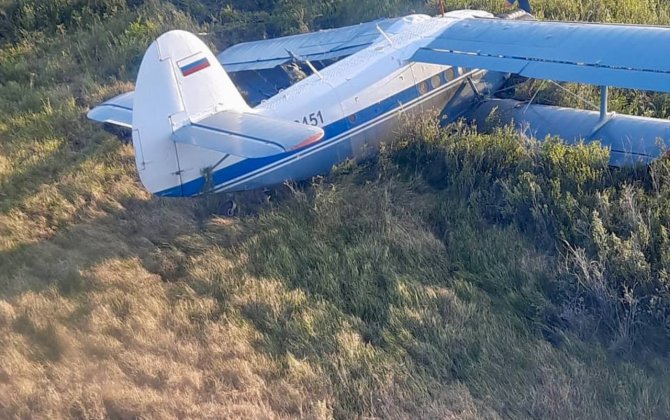 Самолет Ан-2 совершил жесткую посадку на юге Красноярского края