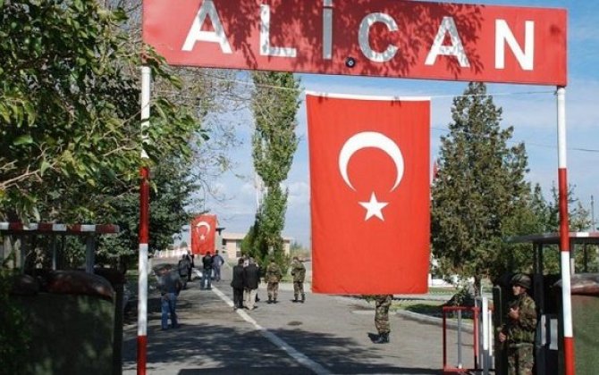 Türkiyə Ermənistanla quru sərhədlərini açır?