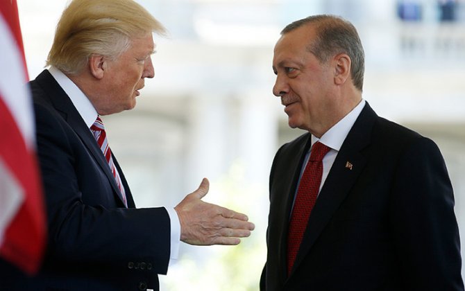 СМИ: Трамп заявил, что Эрдоган помог в давлении на ХАМАС
