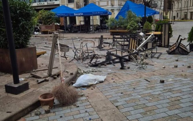 Центр Тбилиси превратился в поле разрушений
