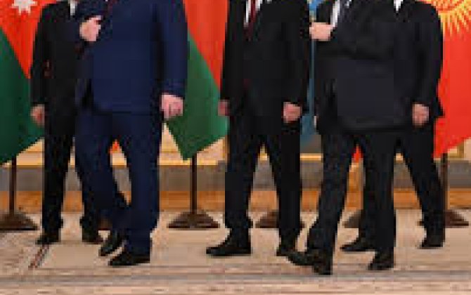 Путин примет участие в саммите глав государств СНГ в Душанбе