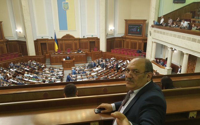“Onun 77 milyonluq seçici ordusunun 51%-i Ukraynanın dəstəklənməsini tələb edir...