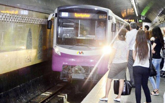 Bakı metrosunda qatarlar gecikir: 