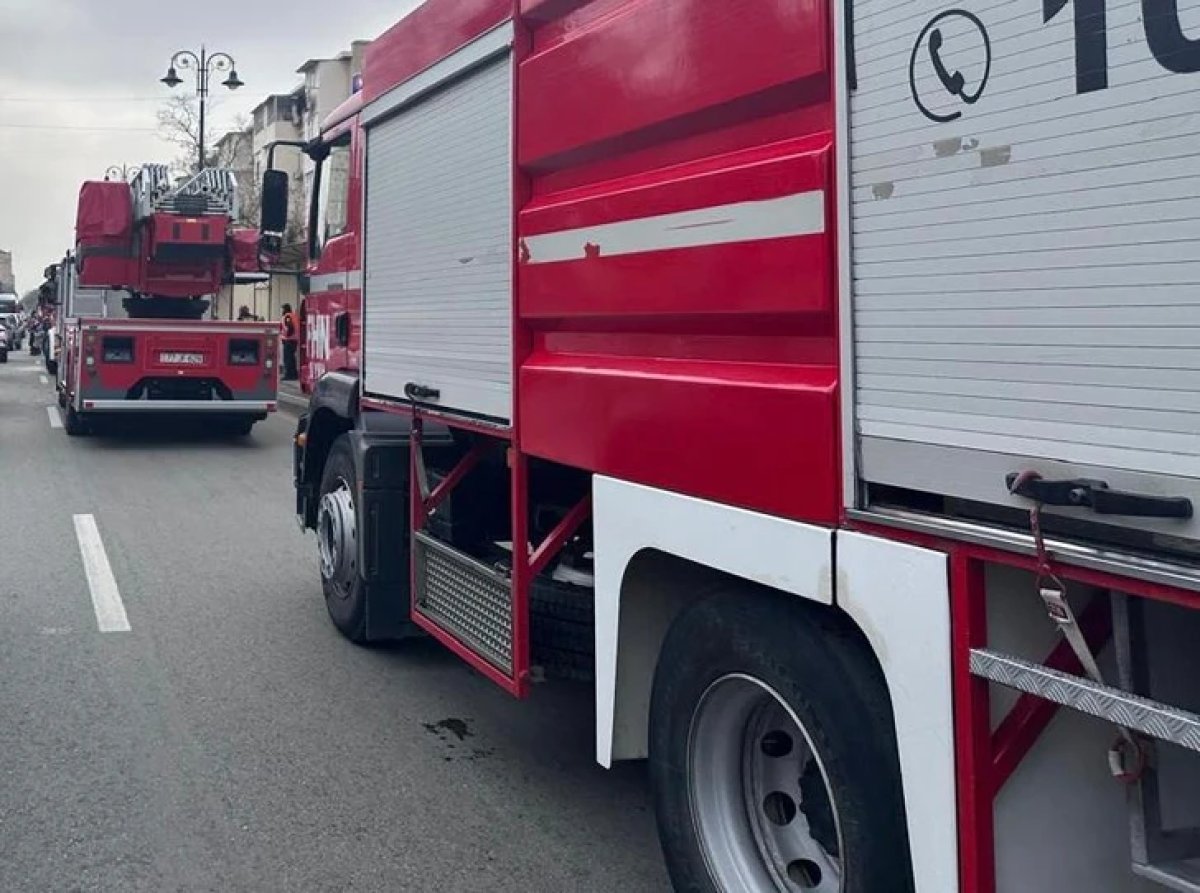 Взрыв и пожар в жилом доме в Гяндже: есть пострадавшие