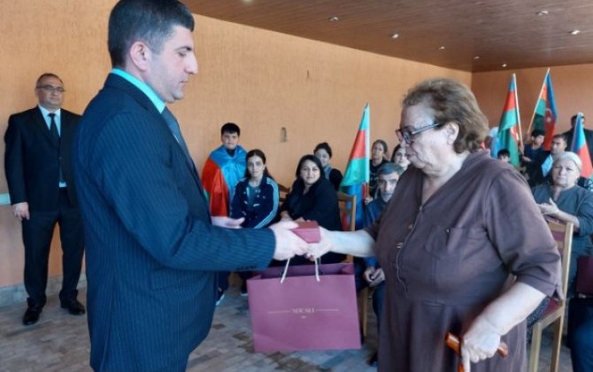 Təzəbinə və Ballıca kəndlərinə növbəti köç oldu: Açarlar təqdim edildi - FOTOLAR