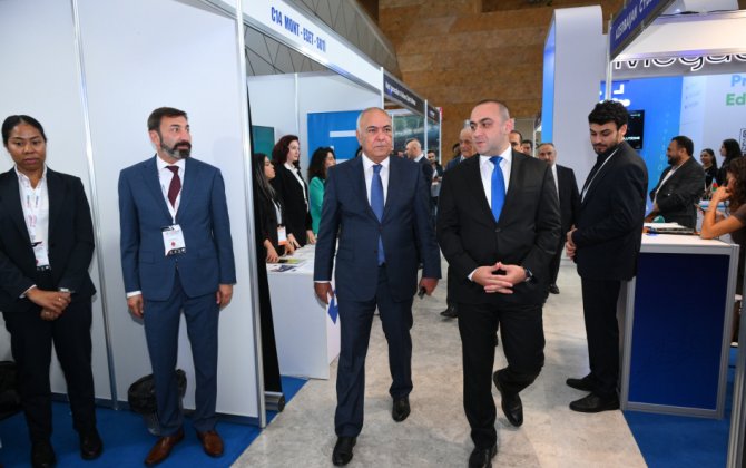 CIDC-2025 tədbirinin rəsmiləri kibertəhlükəsizlik sərgisi ilə tanış olublar - FOTO
