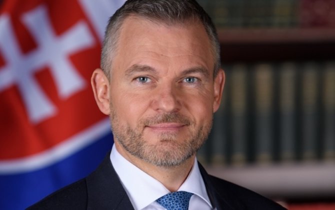 Президент Словакии настаивает, что его страна должна участвовать в 