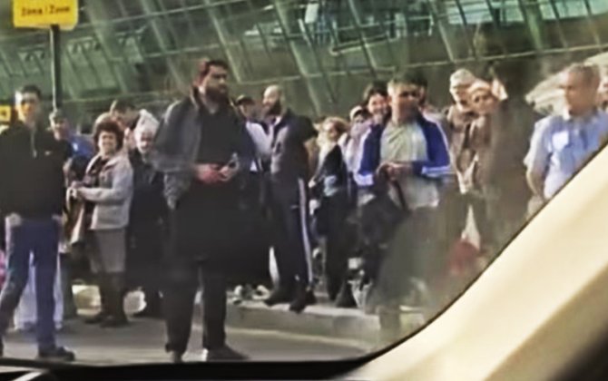Aeroportda taksi dəyişikliyindən sonrakı vəziyyət - VİDEO