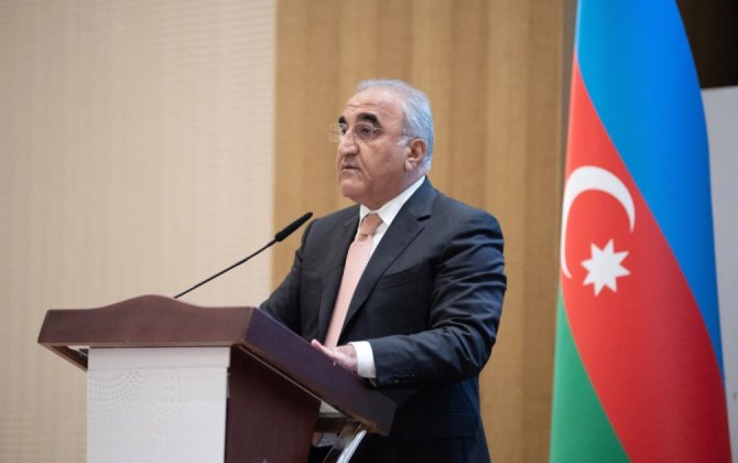 UNEC-in rektoru süni intellekt və təhsilin gələcəyindən danışdı