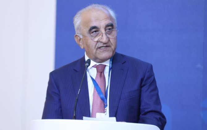 UNEC rektoru: “Süni intellekt və təhsilin gələcəyi”