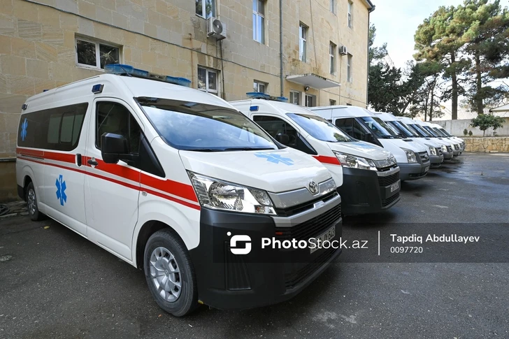 Сотрудник таможни погиб от ножевых ранений в Баку