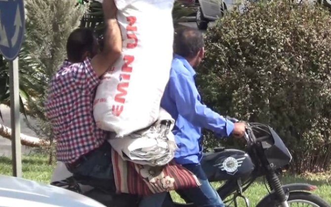 Motosiklet və mopedlə yük aparmaq qadağan edilir