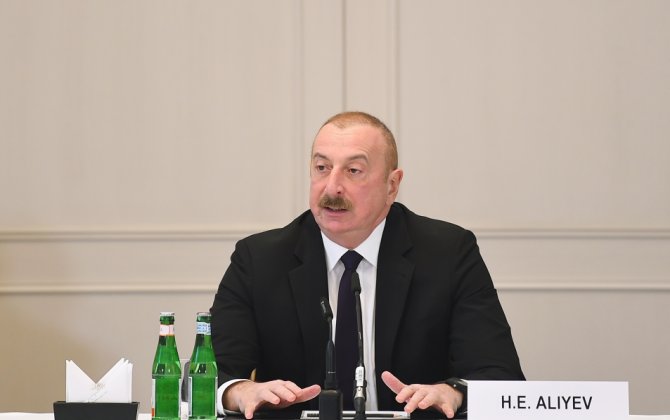 Ильхам Алиев принимает участие в саммите по Газе в Египте