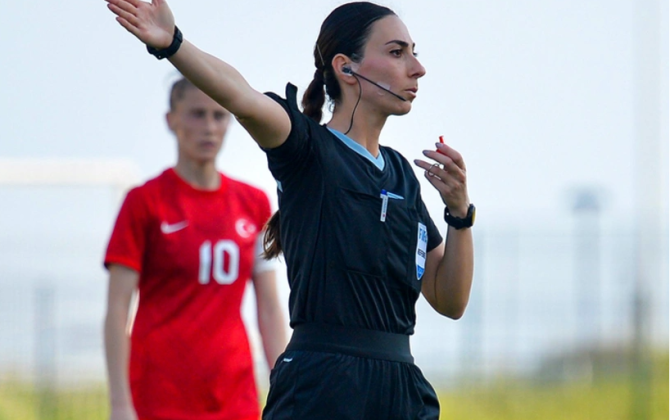 Azərbaycanın qadın FIFA referisi UEFA-dan təyinat alıb