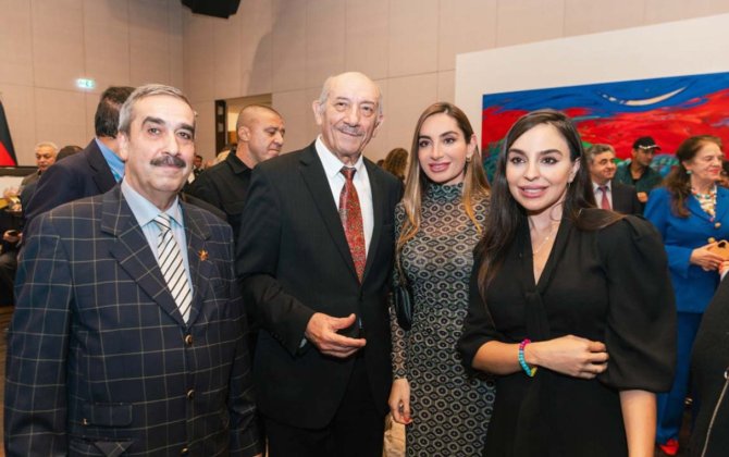 Leyla və Arzu Əliyevalar Berlində sərgidə iştirak etdi - FOTOLAR