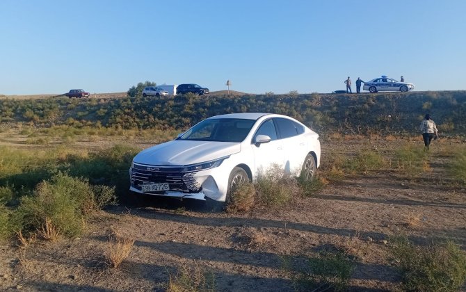 Goranobyda qadın sürücü qəza törədib - FOTO