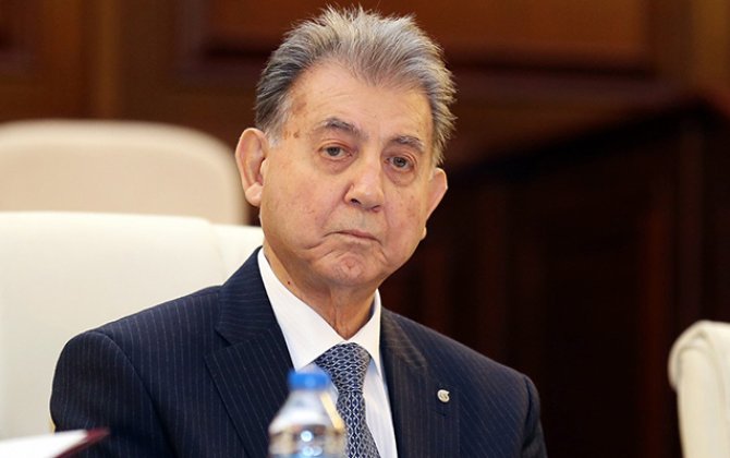 Vaxtı ilə Ramiz Mehdiyevi tərifləyən Akif Əlizadə: “Onu yıxıb-sürümək də olar, amma...”