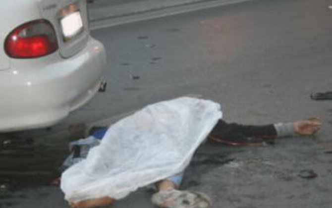 Bakıda avtomobilin vurduğu qadın xəstəxanada öldü