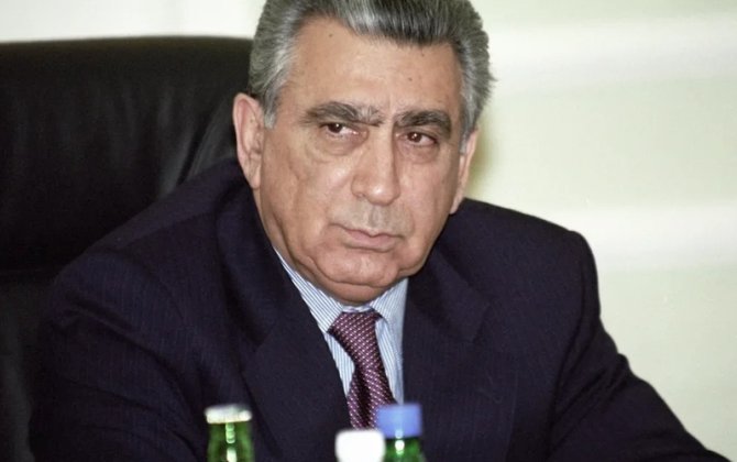 Erməni Rusiya mediasında Ramiz Mehdiyevi belə müdafiə etdi - FOTO