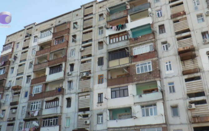 Yaşayış binasının köhnə liftləri sökülüb, yeniləri isə quraşdırılmır - VİDEO