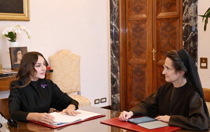Mehriban Əliyevanın Vatikan şəhər-dövlətinin qubernatorluğunun prezidenti ilə görüşü olub - FOTO