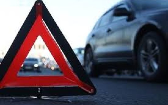 В Гёйгёльском районе автомобиль сбил супружескую пару