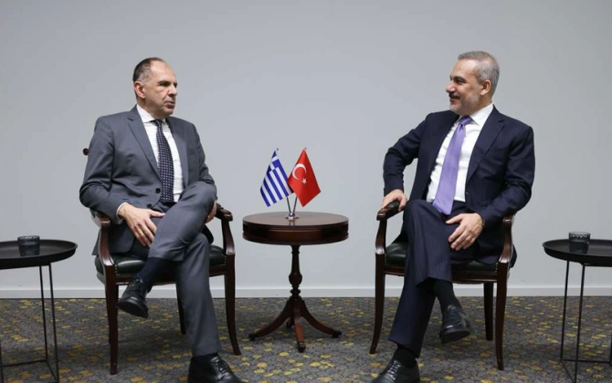 Türkiyə və Yunanıstan XİN başçıları görüşüb