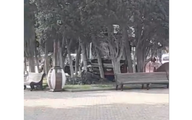 “Bakubus” avtobusu bulvara girdi - YENİLƏNİB - VİDEO