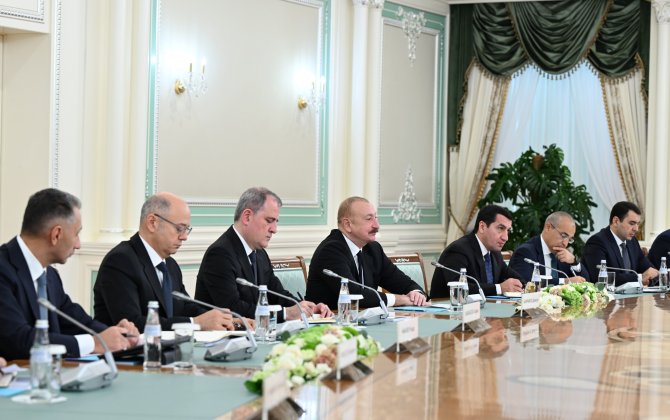 Алиев объявил о снятии ограничений на транзит грузов в Армению