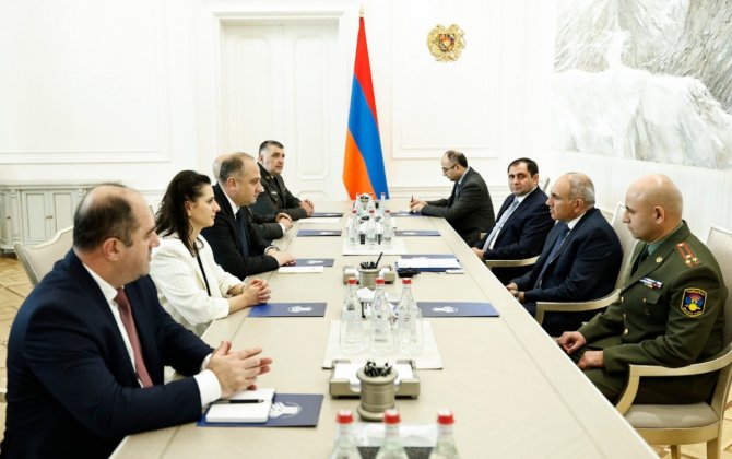 Gürcüstanın müdafiə naziri Paşinyanla regional sülhü müzakirə edib