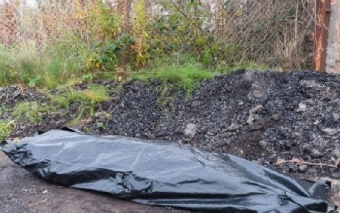 В Баку женщина застрелила мужа и закопала во дворе дома