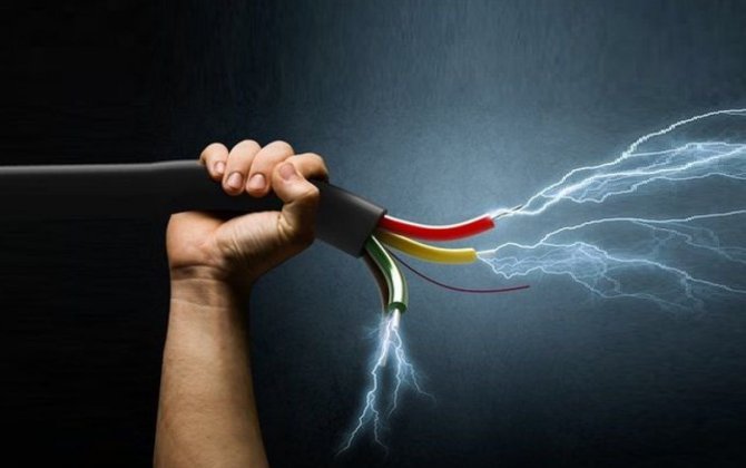 Beyləqanda 43 yaşlı kişini elektrik cərəyanı vurub