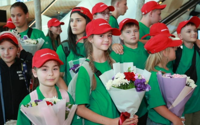 Ukraynadan daha 30 uşaq reabilitasiya üçün Azərbaycana gətirilib