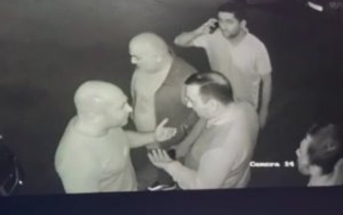 Qonşusunu döyən gömrük polkovnikinin görüntüsü yayıldı - VİDEO