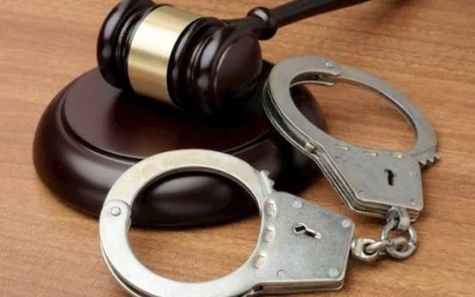 Çalışdığı marketdə iş yoldaşını qətlə yetirən şəxsə hökm oxundu