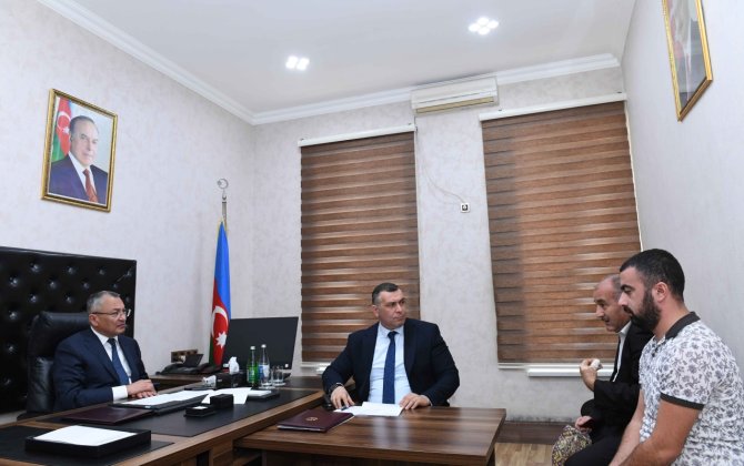Rövşən Rzayev vətəndaşların problemini dinlədi - FOTOLAR