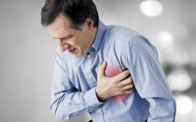 Vəzifəli şəxs ürəktutmadan öldü